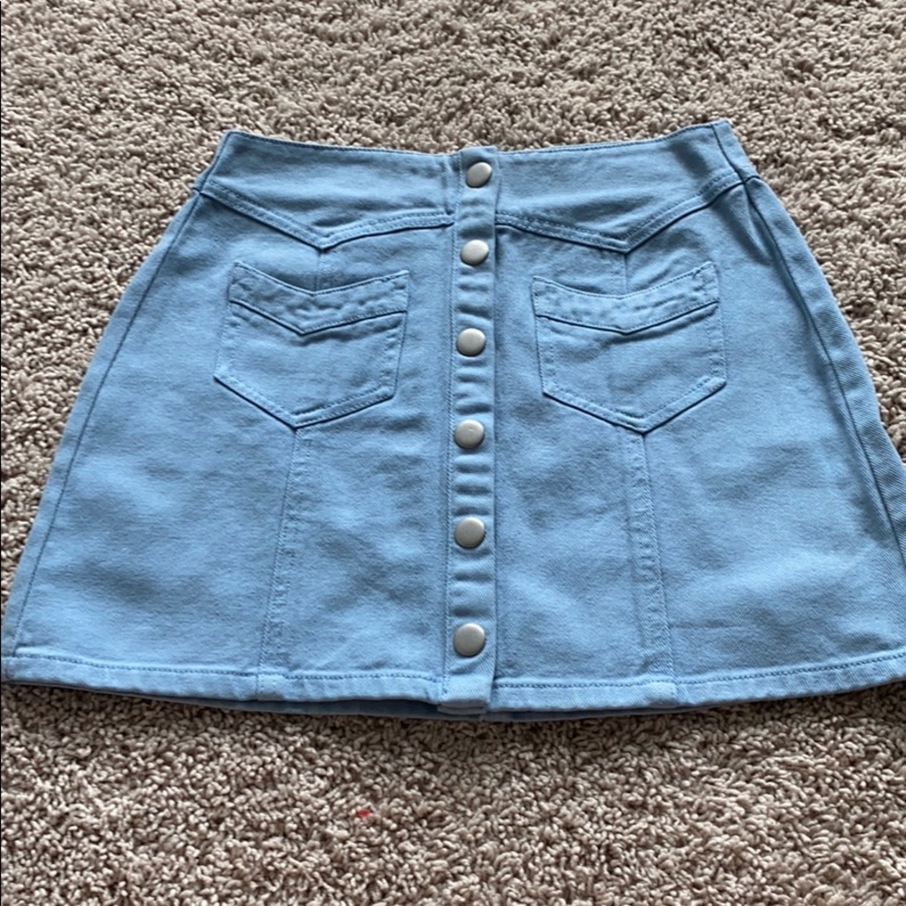 Snap up jean skirt